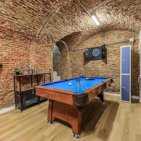 Latina Corporate Housing With Billard &Darts-2